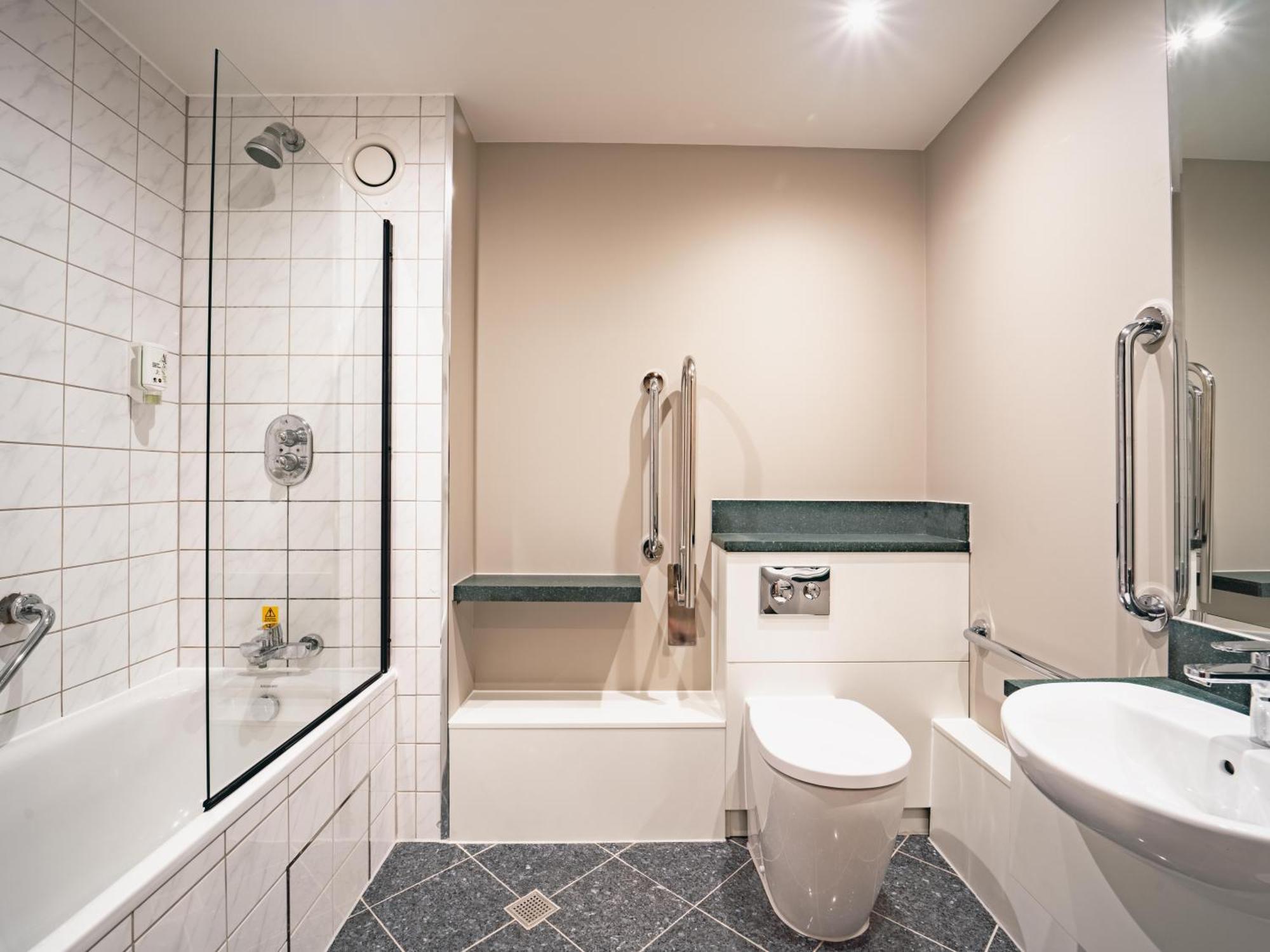 B&B Hotel London Heathrow Slough Exteriér fotografie